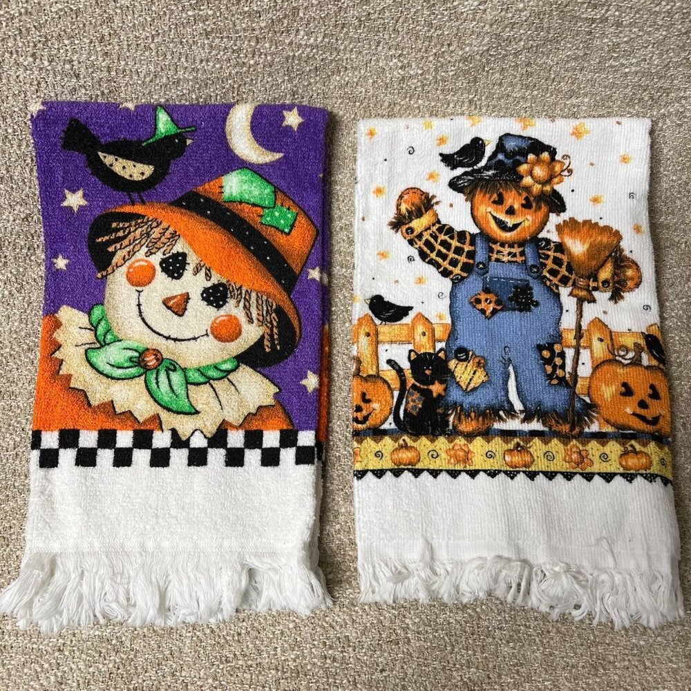 Set of 2 Halloween kitchen Hand Towels